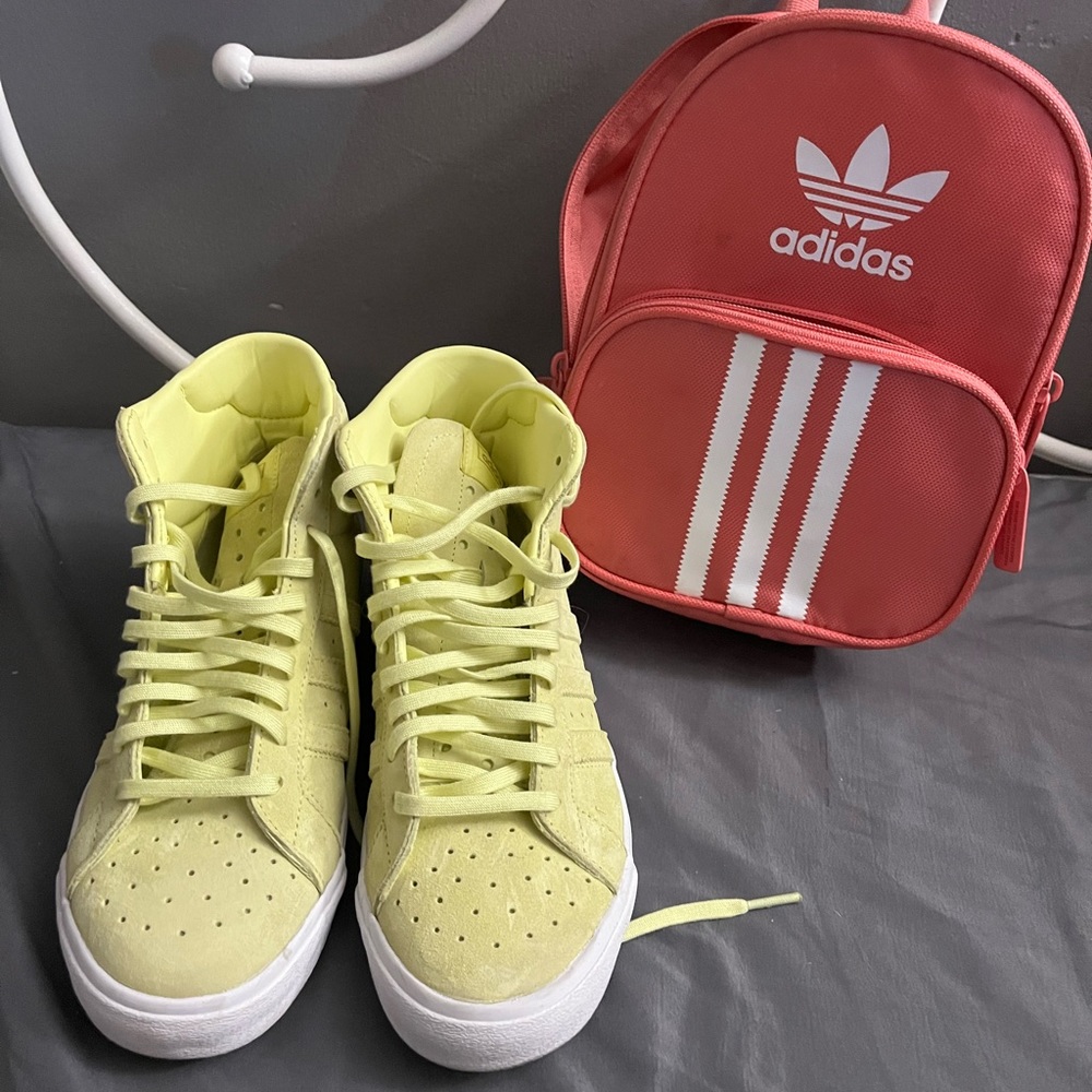 Adidas basket Profi W size 7 & backpack